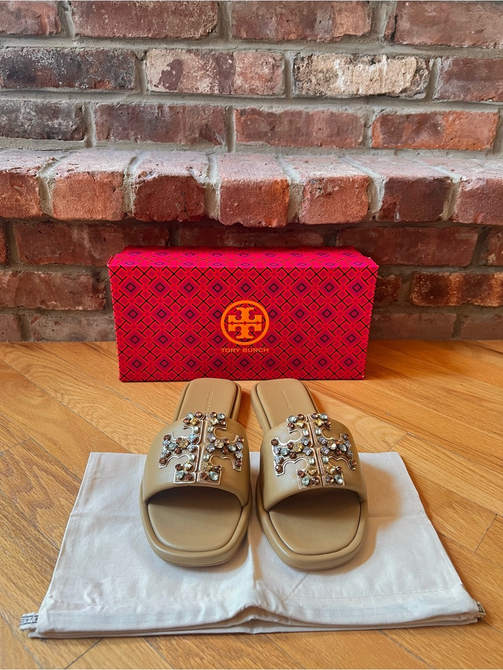 Tory Burch Ginger Shortbread Tan Crystal Double T Leather Sport Slide Sandals - Picture 3 of 11